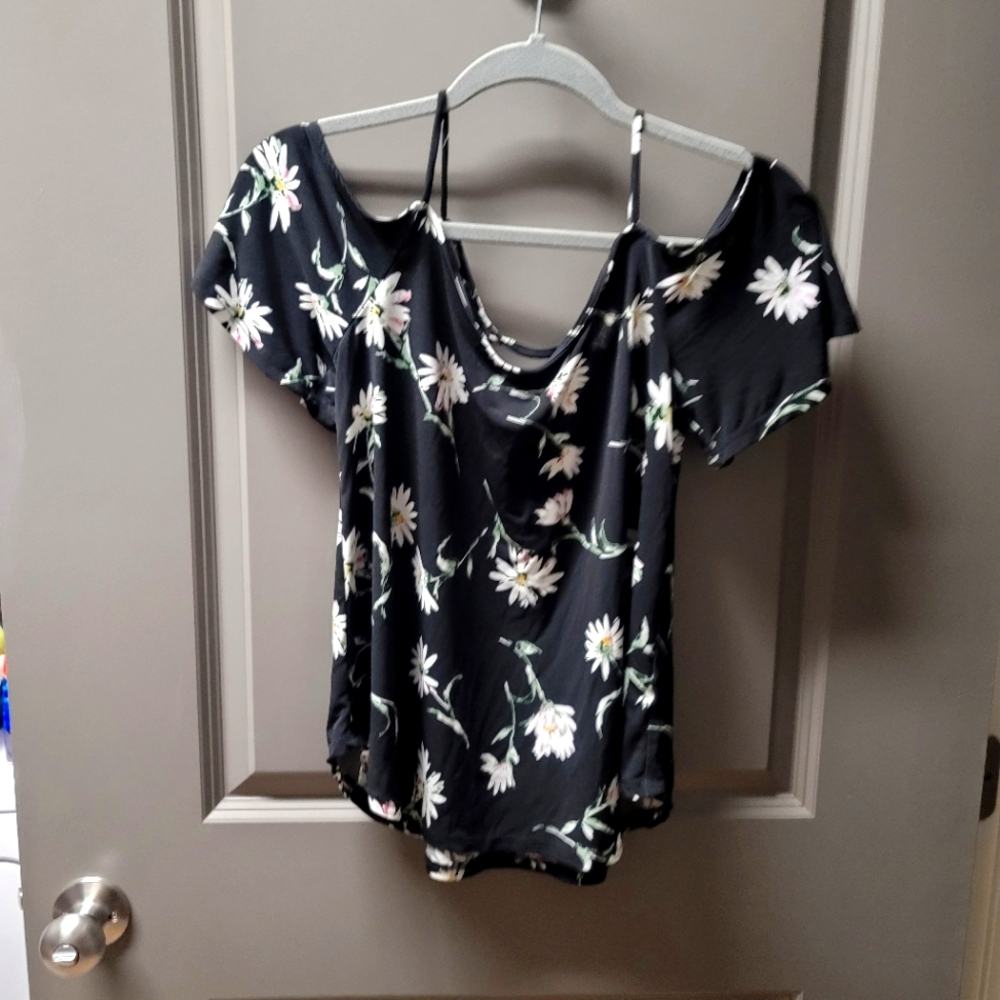 Off Shoulder Strappy Flutter Sleeves Top brand new
